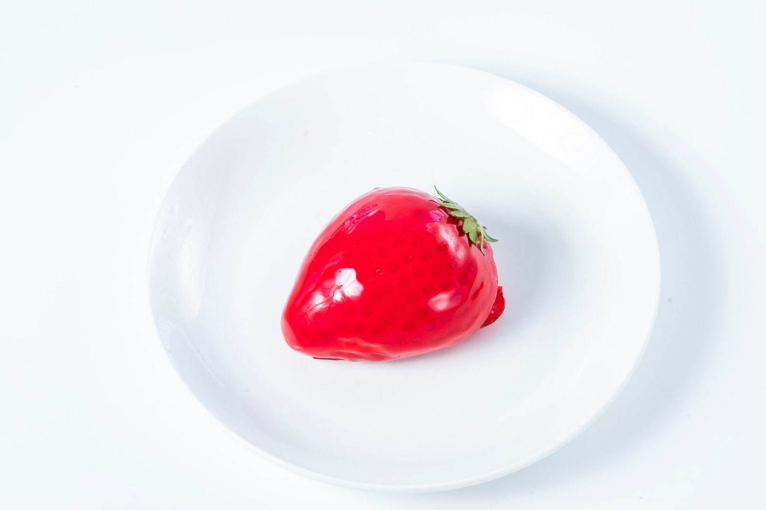 ビル1棟丸ごと苺スイーツ専門店 いちごbonbonberry 熱海ハウス が熱海に カフェ 工房併設 ファッションプレス