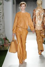 マルベリー 2013年春夏コレクション - 花柄でつくるノスタルジックなガーリースタイル｜写真3