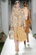 マルベリー 2013年春夏コレクション - 花柄でつくるノスタルジックなガーリースタイル｜写真5