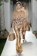 マルベリー 2013年春夏コレクション - 花柄でつくるノスタルジックなガーリースタイル｜写真6