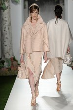 マルベリー 2013年春夏コレクション - 花柄でつくるノスタルジックなガーリースタイル｜写真8