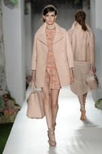 マルベリー 2013年春夏コレクション - 花柄でつくるノスタルジックなガーリースタイル｜写真9