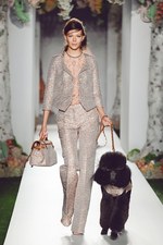 マルベリー 2013年春夏コレクション - 花柄でつくるノスタルジックなガーリースタイル｜写真10