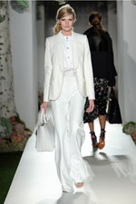 マルベリー 2013年春夏コレクション - 花柄でつくるノスタルジックなガーリースタイル｜写真31