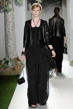 マルベリー 2013年春夏コレクション - 花柄でつくるノスタルジックなガーリースタイル｜写真38