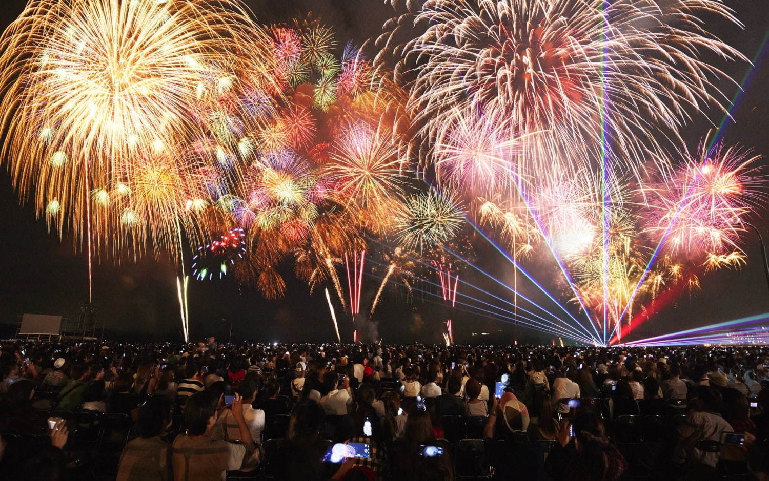 「スペシャル大花火」長崎ハウステンボスで13,000発の花火ショー、ジブリ音楽&DJ KOOとコラボ | 写真
