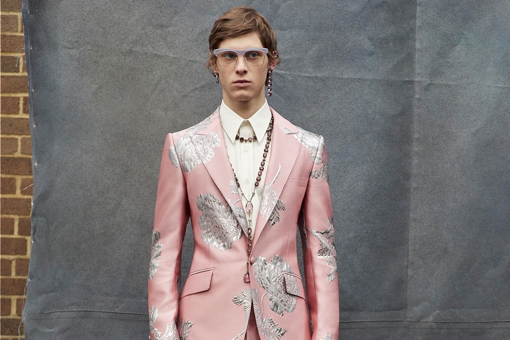 2019-20年秋冬パリコレクション｜アレキサンダー・マックイーン 2019年秋冬コレクション - 英国ロマンの揺るぎない気品