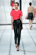 ジェイソン ウー 2013年春夏コレクション - ソフトでありながらエッジを効かせたフェミニンルック｜写真19