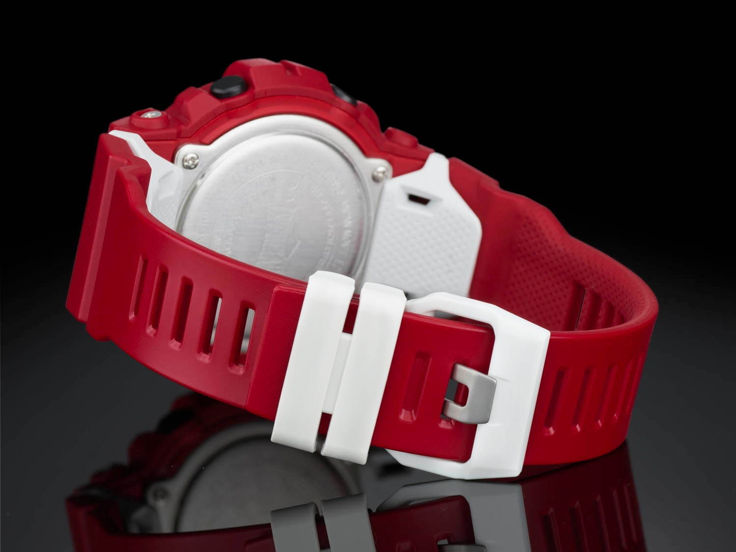 G-SHOCK×エバーラスト、ボクシンググローブの赤に染めたコラボ腕時計 -アプリ連携で運動サポート｜写真4