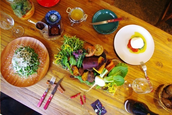 鉄板焼き｜オーガニック野菜のレストラン「ウィーアーザファーム」目黒店オープン、お手軽500円メニューも登場