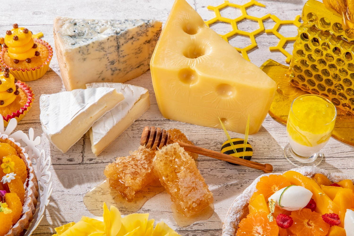 "はちみつ＆チーズ"デザートビュッフェがヒルトン東京で、蜂蜜をトロリとかけたチーズタルトなど｜写真17