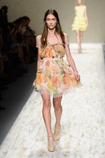 ブルーガール(blugirl) 2013年春夏コレクション - ハッピーなロマンティックガール｜写真28