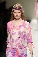 ブルーガール(blugirl) 2013年春夏コレクション - ハッピーなロマンティックガール｜写真48