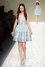 ブルーガール(blugirl) 2013年春夏コレクション - ハッピーなロマンティックガール｜写真57