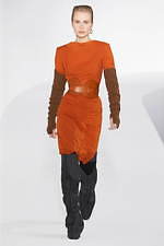 アクネ ストゥディオズ 19年秋冬ウィメンズコレクション - 破壊的な視点で再解釈したワードローブ｜写真14