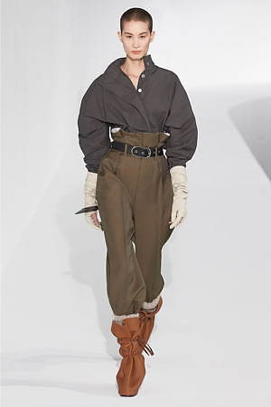 アクネ ストゥディオズ 19年秋冬ウィメンズコレクション - 破壊的な視点で再解釈したワードローブ｜写真12