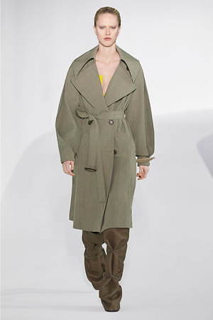 アクネ ストゥディオズ 19年秋冬ウィメンズコレクション - 破壊的な視点で再解釈したワードローブ｜写真32