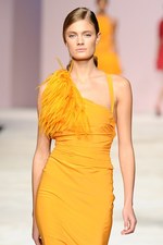 エルマンノ シェルヴィーノ 2013年春夏コレクション - 鮮やかな発色でつくるボーホーシック｜写真18