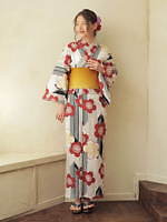アース ミュージック＆エコロジーやコエなどの新作浴衣、アンティーク調花柄や菊の古典柄｜写真2