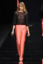 アンテプリマ(ANTEPRIMA) 2013年春夏コレクション - 自信に満ちた輝く女性の魅力を表現｜写真23