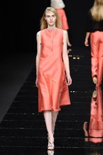 アンテプリマ(ANTEPRIMA) 2013年春夏コレクション - 自信に満ちた輝く女性の魅力を表現｜写真24