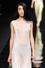 アンテプリマ(ANTEPRIMA) 2013年春夏コレクション - 自信に満ちた輝く女性の魅力を表現｜写真31