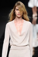 アンテプリマ(ANTEPRIMA) 2013年春夏コレクション - 自信に満ちた輝く女性の魅力を表現｜写真36