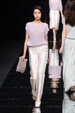 アンテプリマ(ANTEPRIMA) 2013年春夏コレクション - 自信に満ちた輝く女性の魅力を表現｜写真49