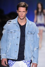 ジャストカヴァリ 2013年春夏コレクション - 深い海の世界をロックに表現｜写真16