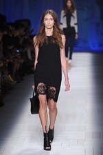 ジャストカヴァリ 2013年春夏コレクション - 深い海の世界をロックに表現｜写真21