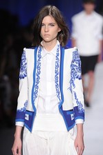 ジャストカヴァリ 2013年春夏コレクション - 深い海の世界をロックに表現｜写真26