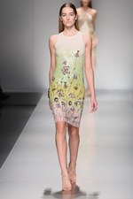 ブルマリン(BLUMARINE) 2013年春夏コレクション - きらめきに包まれた虹色フェミニティ｜写真40