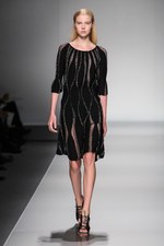 ブルマリン(BLUMARINE) 2013年春夏コレクション - きらめきに包まれた虹色フェミニティ｜写真51