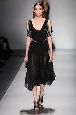 ブルマリン(BLUMARINE) 2013年春夏コレクション - きらめきに包まれた虹色フェミニティ｜写真58