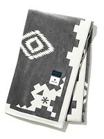 スノーピーク / ペンドルトンのタオルブランケット、シックなジャカード柄の大判サイズ｜写真3