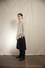 スズキタカユキ 2019年秋冬コレクション - 乾いた砂の大地から生まれるもの｜写真4