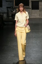 トラサルディ 2013年春夏コレクション - ニューヨークでの休暇を楽しむアクティブウーマン｜写真1