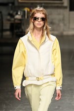 トラサルディ 2013年春夏コレクション - ニューヨークでの休暇を楽しむアクティブウーマン｜写真7