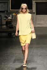 トラサルディ 2013年春夏コレクション - ニューヨークでの休暇を楽しむアクティブウーマン｜写真19