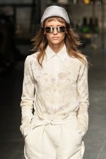 トラサルディ 2013年春夏コレクション - ニューヨークでの休暇を楽しむアクティブウーマン｜写真23