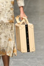 トラサルディ 2013年春夏コレクション - ニューヨークでの休暇を楽しむアクティブウーマン｜写真29