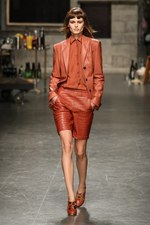 トラサルディ 2013年春夏コレクション - ニューヨークでの休暇を楽しむアクティブウーマン｜写真48