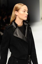 サルヴァトーレ フェラガモ 2013年春夏コレクション - 厳格さと優しさを内面に秘めて｜写真2