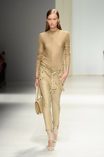 サルヴァトーレ フェラガモ 2013年春夏コレクション - 厳格さと優しさを内面に秘めて｜写真11