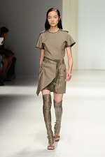 サルヴァトーレ フェラガモ 2013年春夏コレクション - 厳格さと優しさを内面に秘めて｜写真16