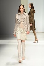 サルヴァトーレ フェラガモ 2013年春夏コレクション - 厳格さと優しさを内面に秘めて｜写真21