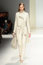 サルヴァトーレ フェラガモ 2013年春夏コレクション - 厳格さと優しさを内面に秘めて｜写真23