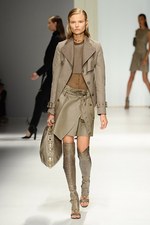 サルヴァトーレ フェラガモ 2013年春夏コレクション - 厳格さと優しさを内面に秘めて｜写真37