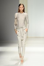 サルヴァトーレ フェラガモ 2013年春夏コレクション - 厳格さと優しさを内面に秘めて｜写真40