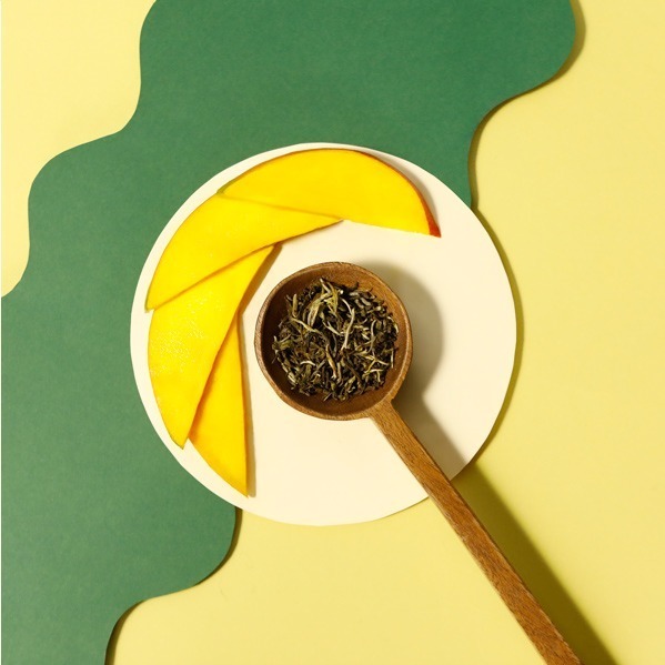 クスミティーの新紅茶「トロピカル ホワイト」とろけるマンゴー＆パッションフルーツが香る｜写真1